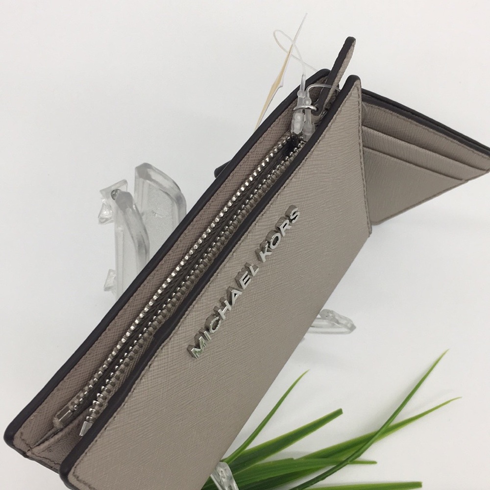 Michael Kors Jet Set Travel MD Card CSE Carryall - Picture 5 of 8